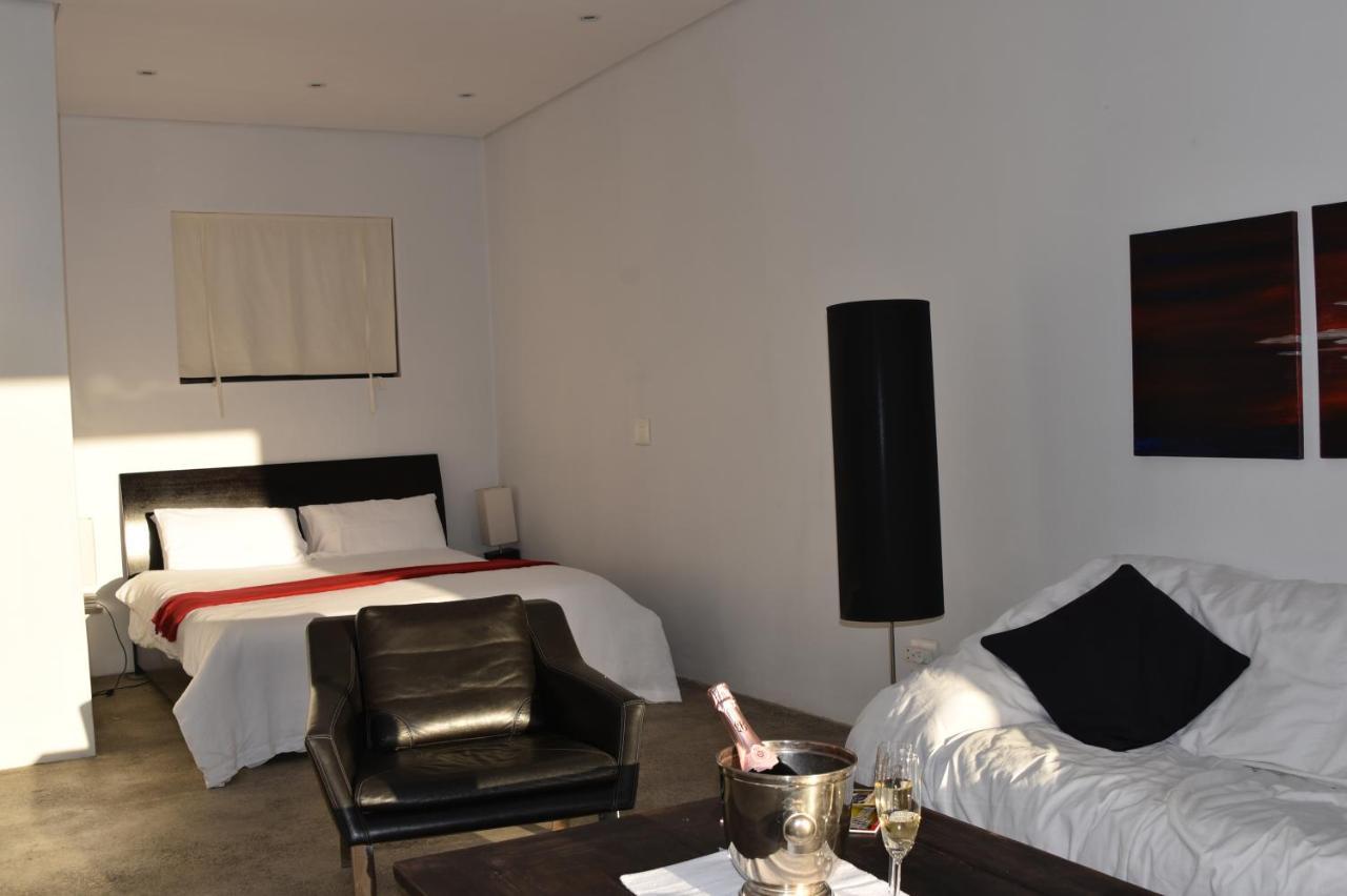 The Platinum Boutique Hotel เฮาต์เบย์ ภายนอก รูปภาพ