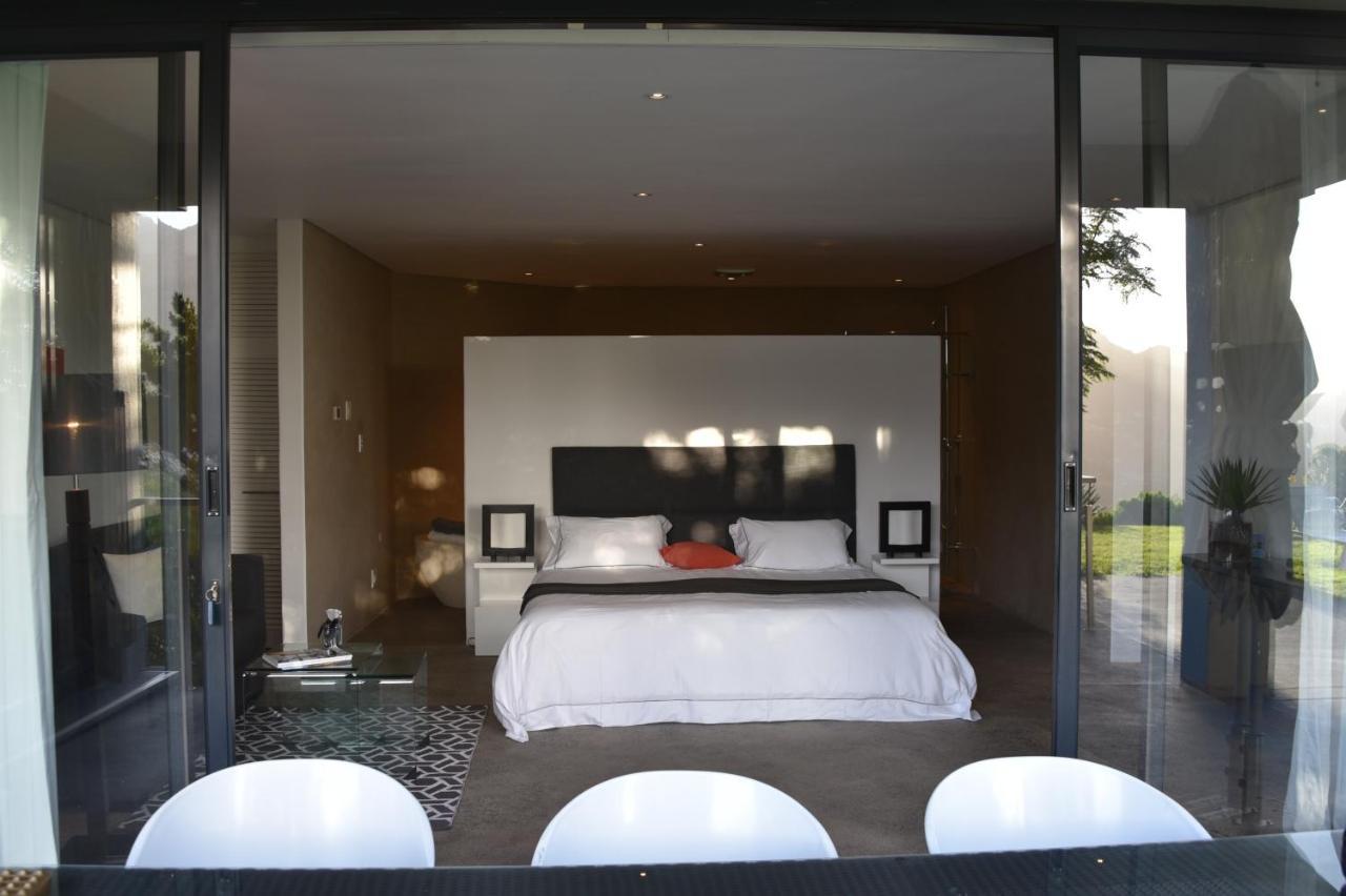The Platinum Boutique Hotel เฮาต์เบย์ ภายนอก รูปภาพ